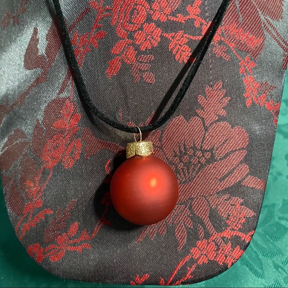 🎄 New Christmas Bulb Earrings & Necklace Set - Picture 5 of 7
